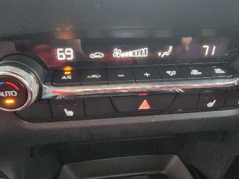 Used 2024 MAZDA CX-30 AWD 2.5 S w/ Preferred Package image 15