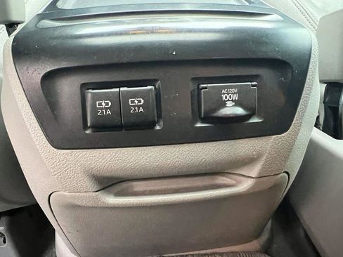 Used 2020 Toyota Sienna XLE Premium image 14