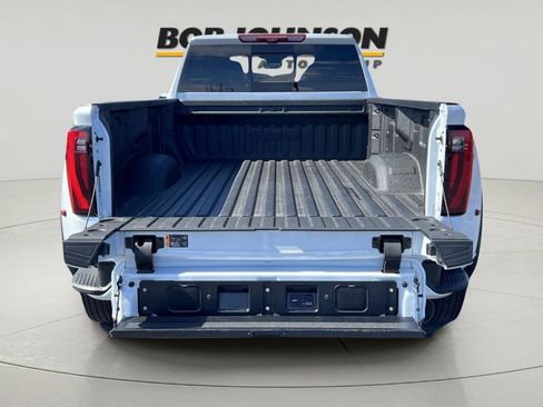 New 2026 GMC Sierra 3500 Denali Ultimate w/ LPO, Black Badging Package AWD/4WD image 20