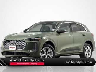 Used 2025 Audi Q5 Premium w/ Convenience Package AWD/4WD video 1