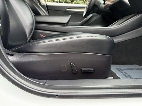 Used 2022 Tesla Model 3 Standard Range image 35