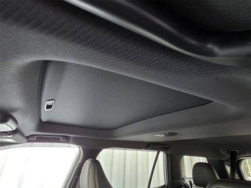 New 2026 Subaru Outback Limited image 9