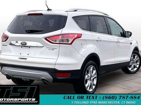 Used 2015 Ford Escape Titanium w/ Equipment Group 301A AWD/4WD image 2