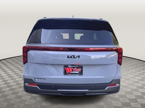 New 2027 Kia Carnival SX FWD image 5