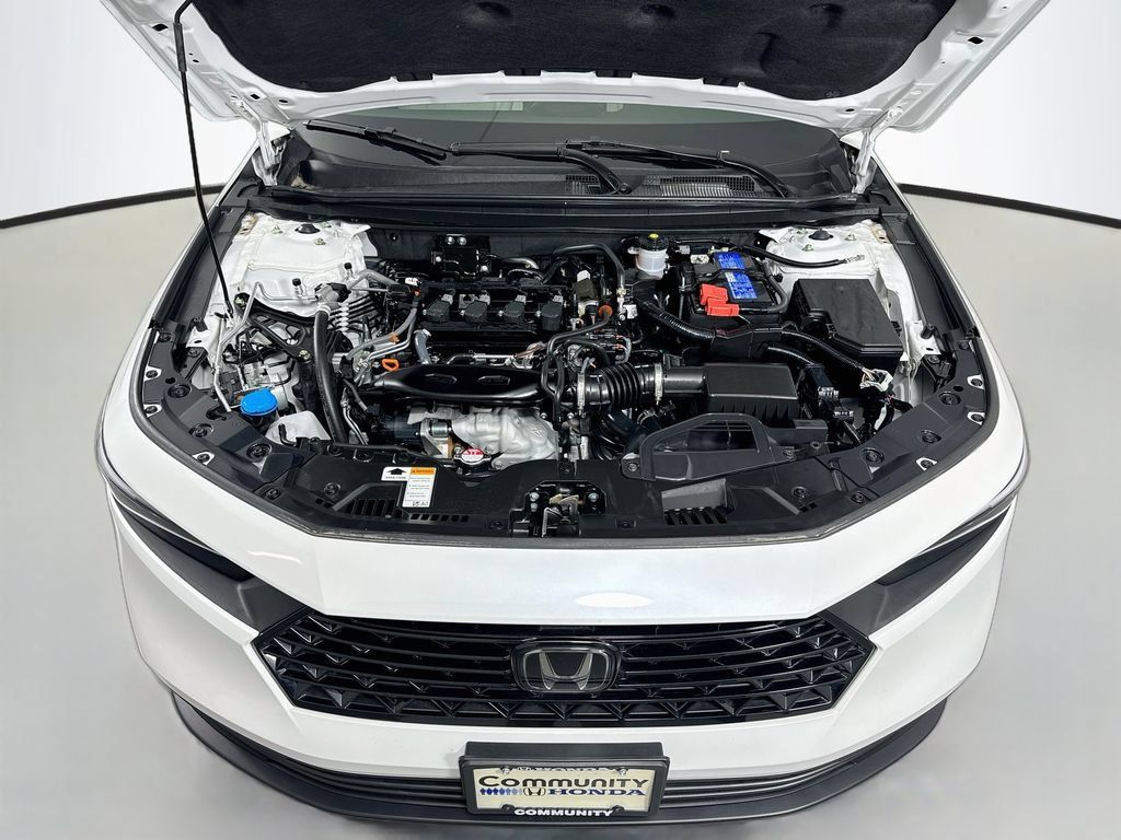 Used 2025 Honda Accord SE image 39