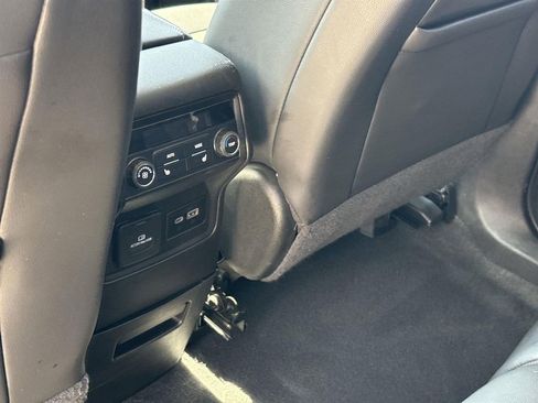 Used 2023 GMC Acadia Denali image 20