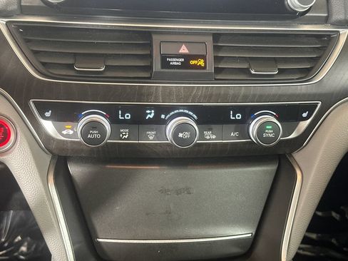 Used 2019 Honda Accord EX-L image 29