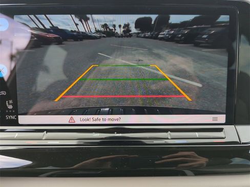 New 2026 Volkswagen Atlas SE image 26