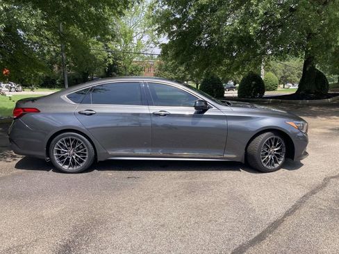 Used 2020 Genesis G80 3.3T Sport RWD image 2