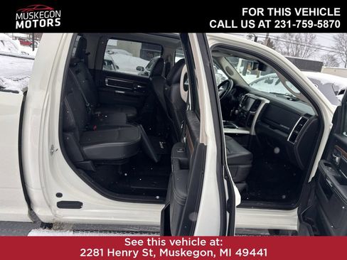 Used 2017 RAM 1500 Laramie image 9