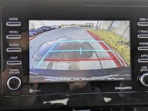 Used 2024 Toyota Camry SE image 18