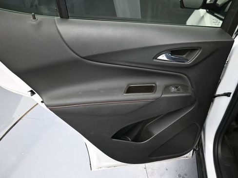 Used 2023 Chevrolet Equinox RS image 29