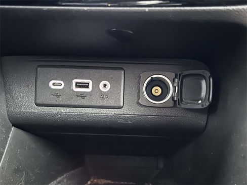 Used 2023 Buick Encore GX Preferred w/ Cold Weather Comfort Package image 26