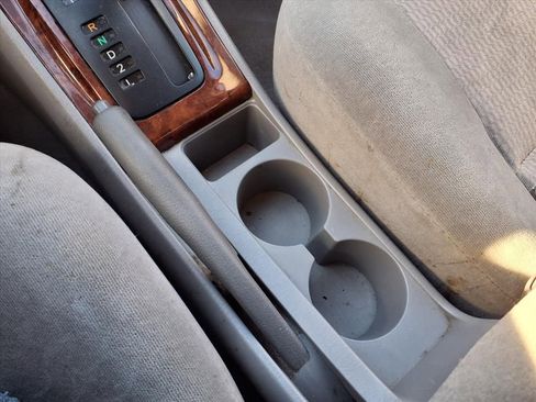 Used 2005 Toyota Corolla image 25