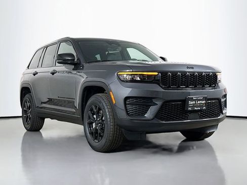 New 2025 Jeep Grand Cherokee Altitude image 1