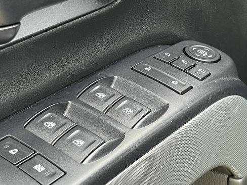 Used 2015 Chevrolet Silverado 1500 LTZ Z71 w/ Midnight Edition AWD/4WD image 29