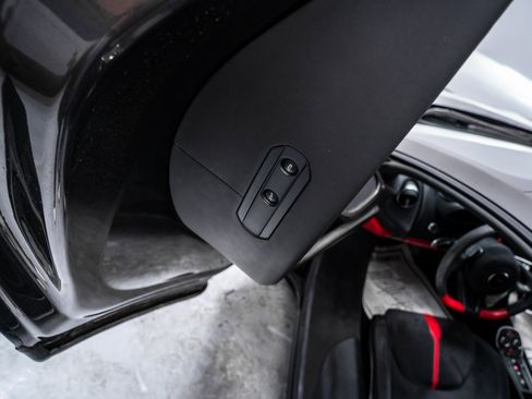 Used 2016 McLaren 570S Coupe image 27