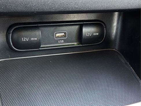 Used 2023 Kia Forte LXS w/ LXS Technology Package FWD image 20