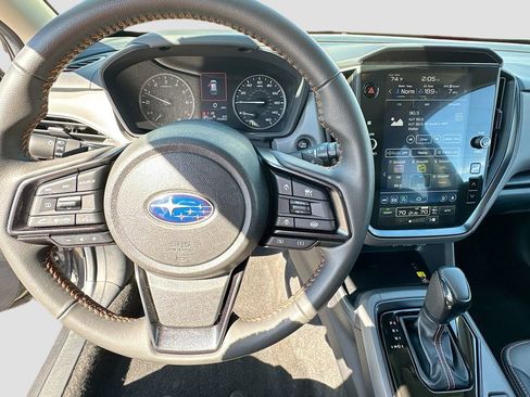 Certified 2025 Subaru Crosstrek 2.5i Limited w/ Crosstrek Mirror Package image 15