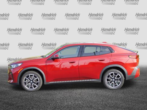 Certified 2025 BMW X2 xDrive28i AWD/4WD image 6