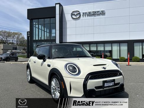 Used 2022 MINI Cooper S FWD image 1