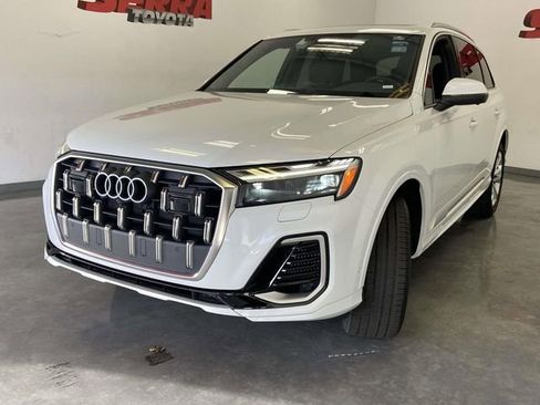 Used 2025 Audi Q7 3.0T Premium Plus image 7