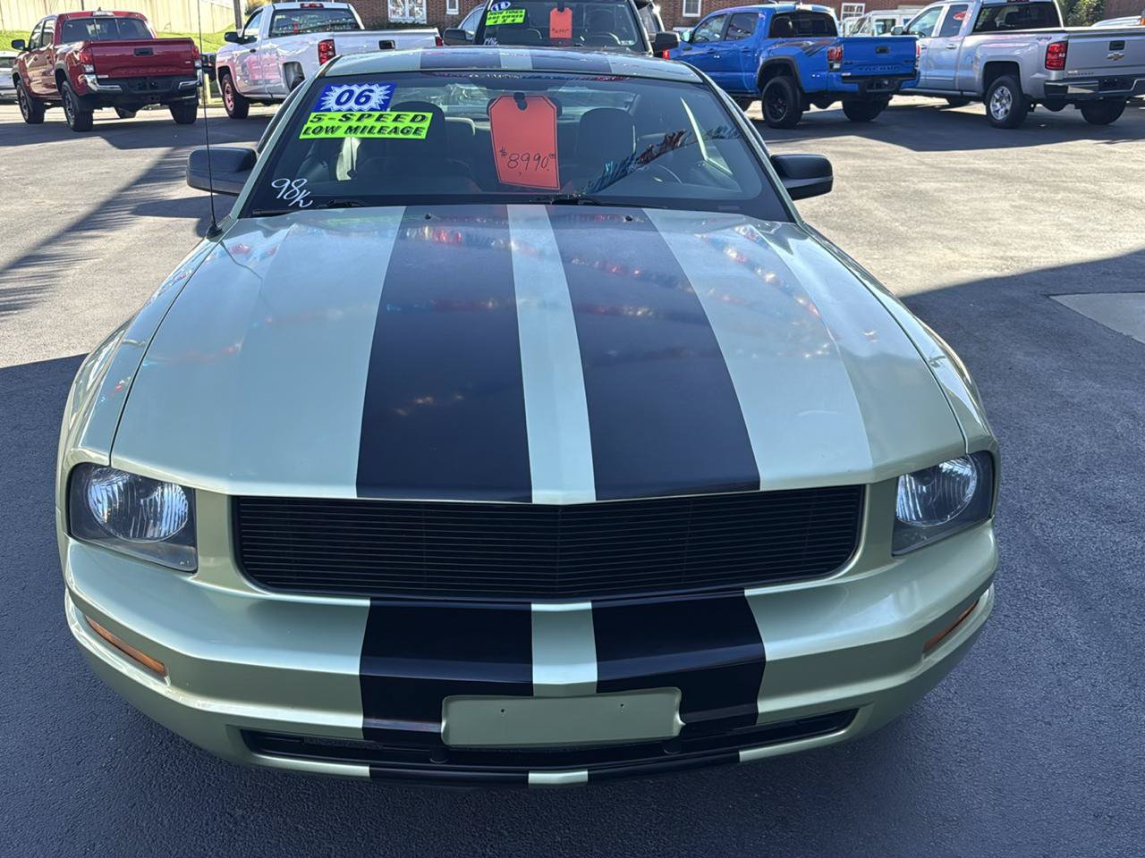 Used 2006 Ford Mustang Coupe RWD image 25