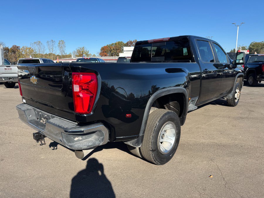 Used 2022 Chevrolet Silverado 3500 LT w/ Convenience Package AWD/4WD image 5