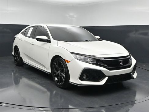 Used 2019 Honda Civic Sport image 3