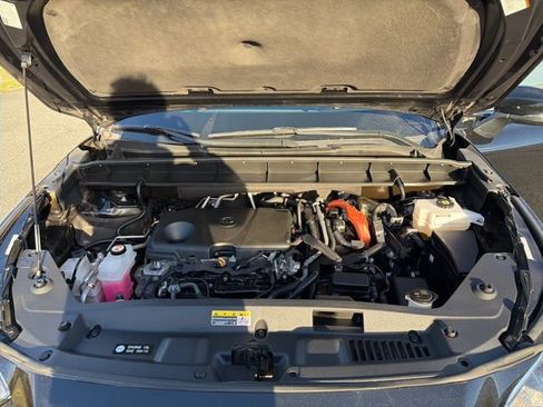 Used 2022 Toyota Highlander XLE image 25