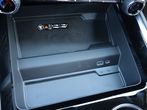 New 2026 Chevrolet Tahoe High Country AWD/4WD image 13