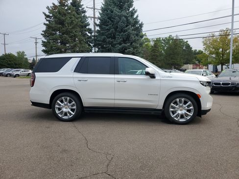 Used 2023 Chevrolet Tahoe High Country AWD/4WD image 6