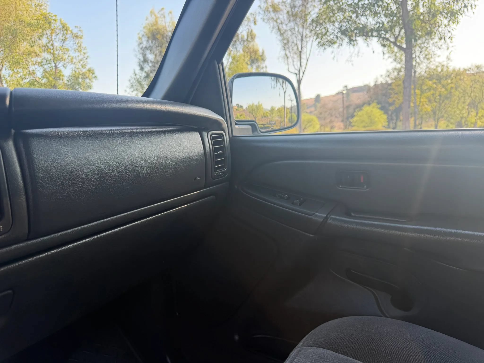 Used 2004 Chevrolet Silverado 2500 LS RWD image 21