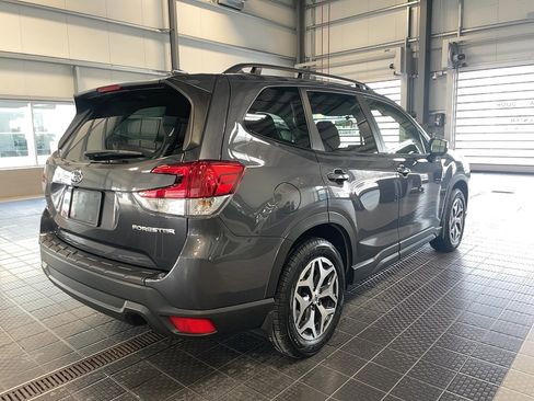 Used 2023 Subaru Forester Premium image 24
