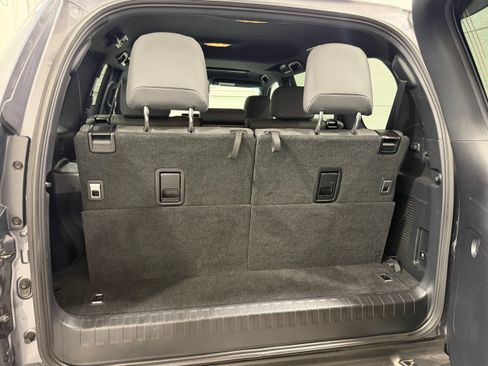 Used 2023 Lexus GX 460 Premium w/ Premium Package AWD/4WD image 25