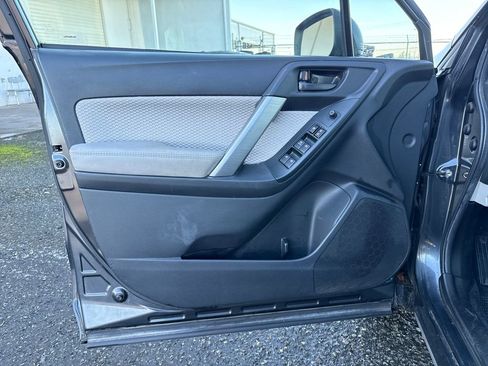 Used 2017 Subaru Forester 2.5i image 27