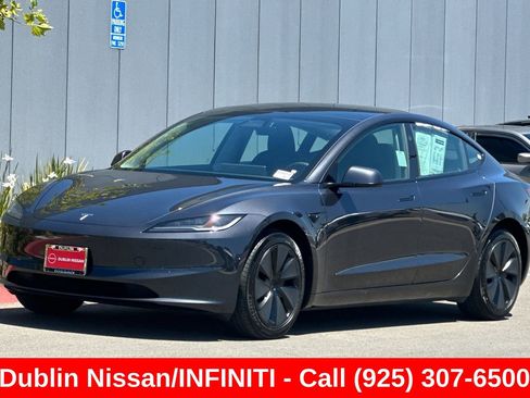 Used 2025 Tesla Model 3 Long Range RWD image 8