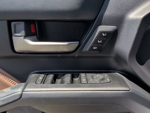 Used 2025 Toyota 4Runner Limited RWD image 14