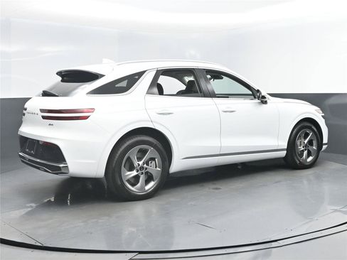 New 2026 Genesis GV70 2.5T image 4