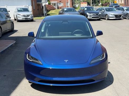Used 2025 Tesla Model 3 RWD image 2
