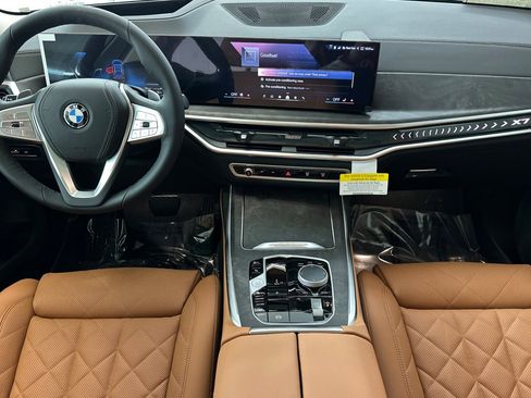 New 2026 BMW X7 xDrive40i image 25