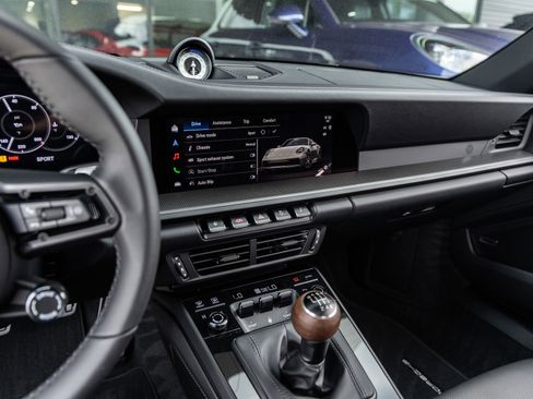 New 2026 Porsche 911 Carrera T image 36