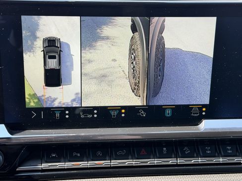 Used 2023 Chevrolet Silverado 1500 ZR2 w/ ZR2 Bison Edition AWD/4WD image 15