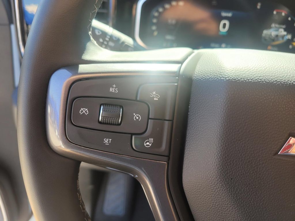 Used 2026 Chevrolet Silverado 2500 High Country AWD/4WD image 32