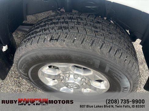 Used 2018 RAM 2500 Big Horn w/ Harvest Edition image 9