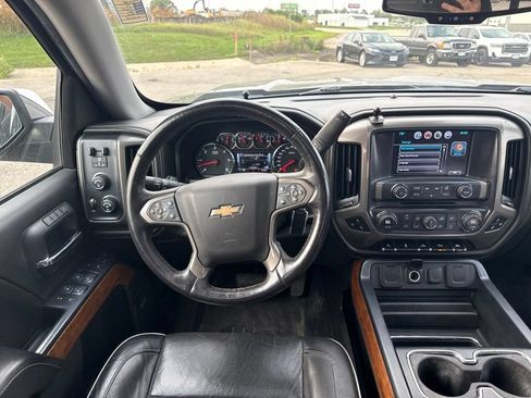 Used 2017 Chevrolet Silverado 1500 High Country AWD/4WD image 12