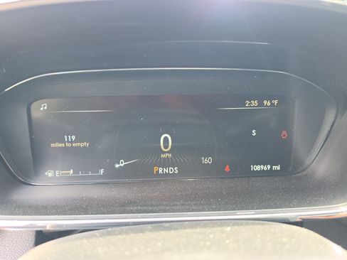 Used 2020 Lincoln Continental w/ Convenience Package FWD image 14