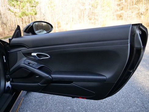 Used 2018 Porsche 718 Boxster S image 36