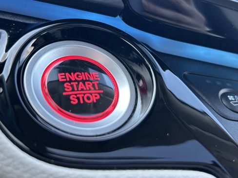 Certified 2025 Honda Odyssey Elite image 16