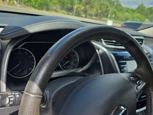 Used 2021 Nissan Murano SV image 8